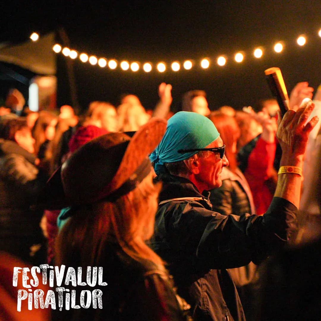 Participanți la Festivalul Piraților, seară animată